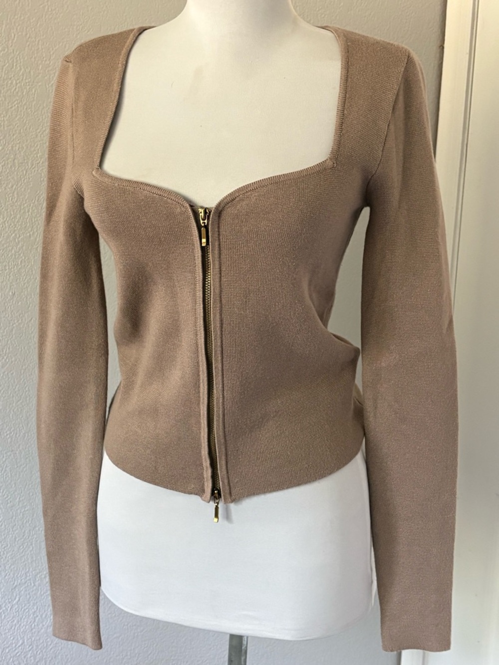 Abercrombie & Fitch zip up notch neck top beige size S